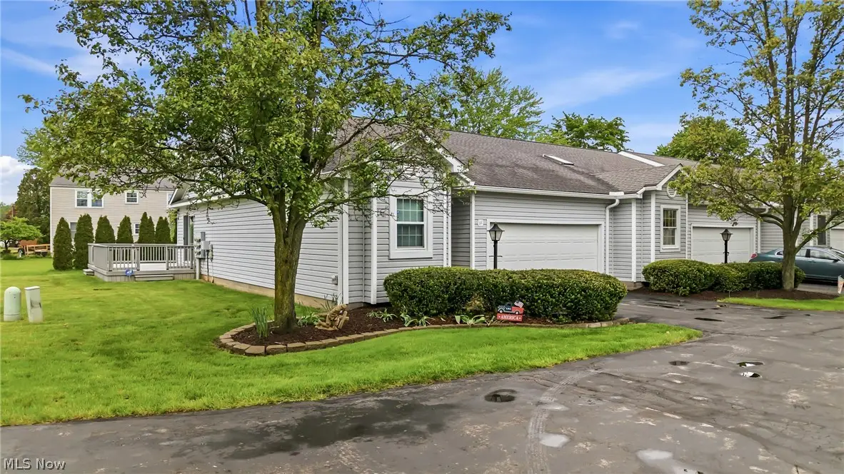 111 Greenfield Nw Oval, Warren, OH 44483 - #1