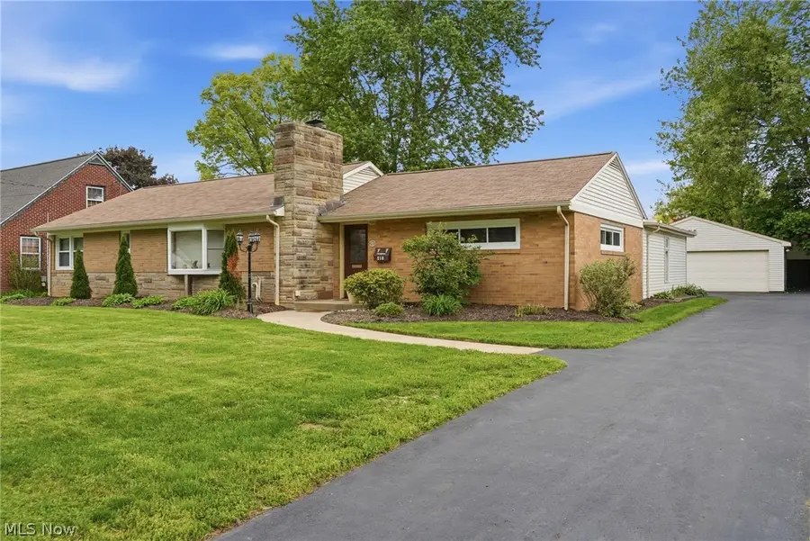 218 Bonnett Sw Street, North Canton, OH 44720 - #2