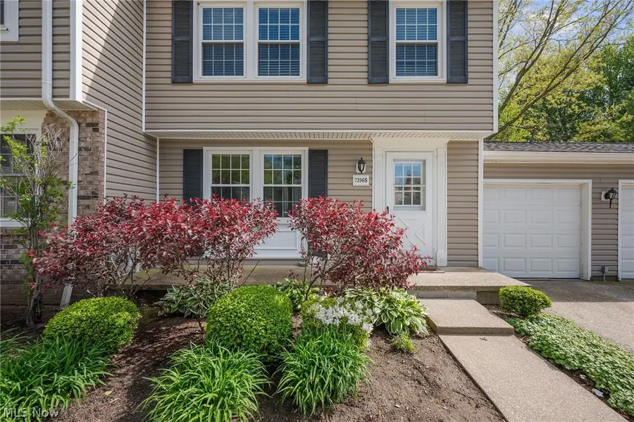 7396 S Chestnut Commons Drive, Mentor, OH 44060 - #2