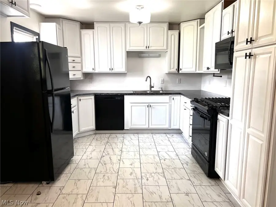1798 Maplewood, Warren, OH 44483 - #2