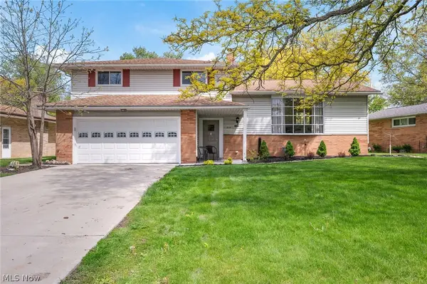 5609 Pinnacle Park Drive, Seven Hills, OH 44131