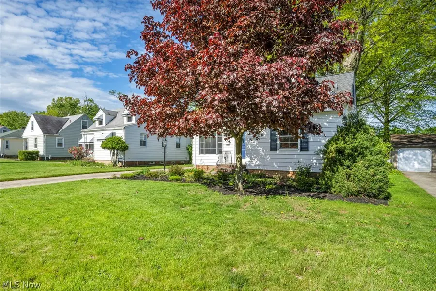 7198 Greenleaf Avenue, Parma, OH 44130 - #3