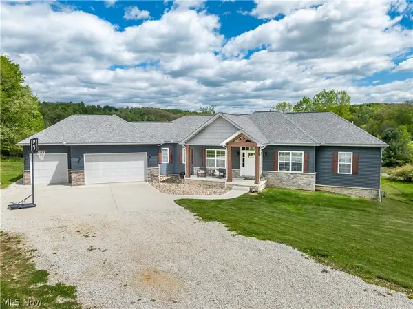 5 Choctaw Trail, Malvern, OH 44644