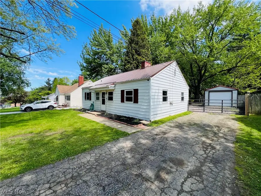 5854 Knollwood Drive, Ashtabula, OH 44004 - #2