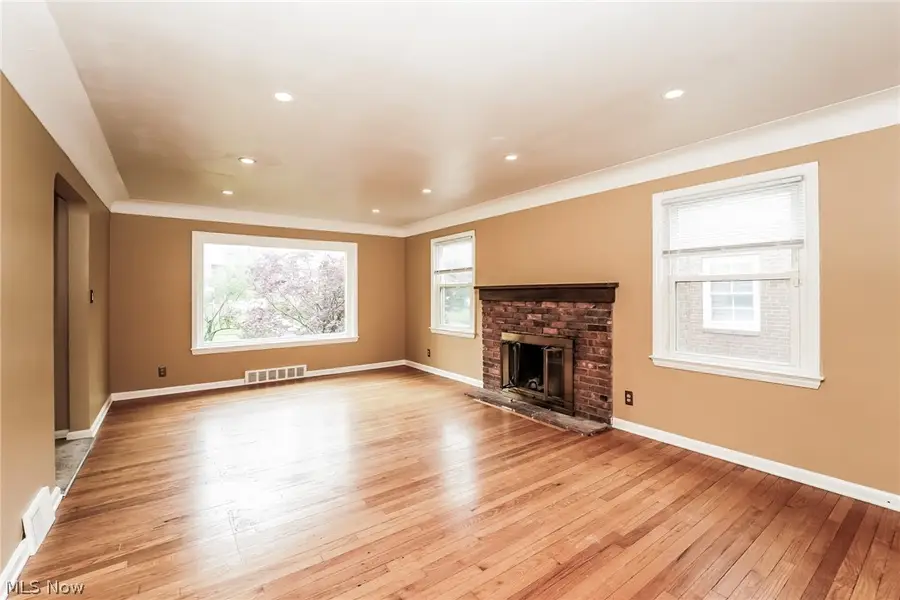 2371 Loyola Road, University Heights, OH 44118 - #2