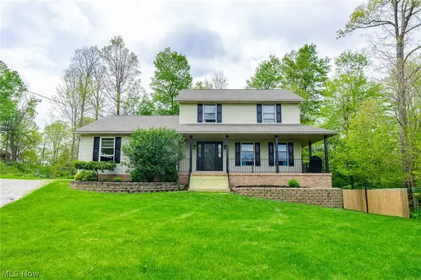 15157 Wynncrest Sw Street, Navarre, OH 44662