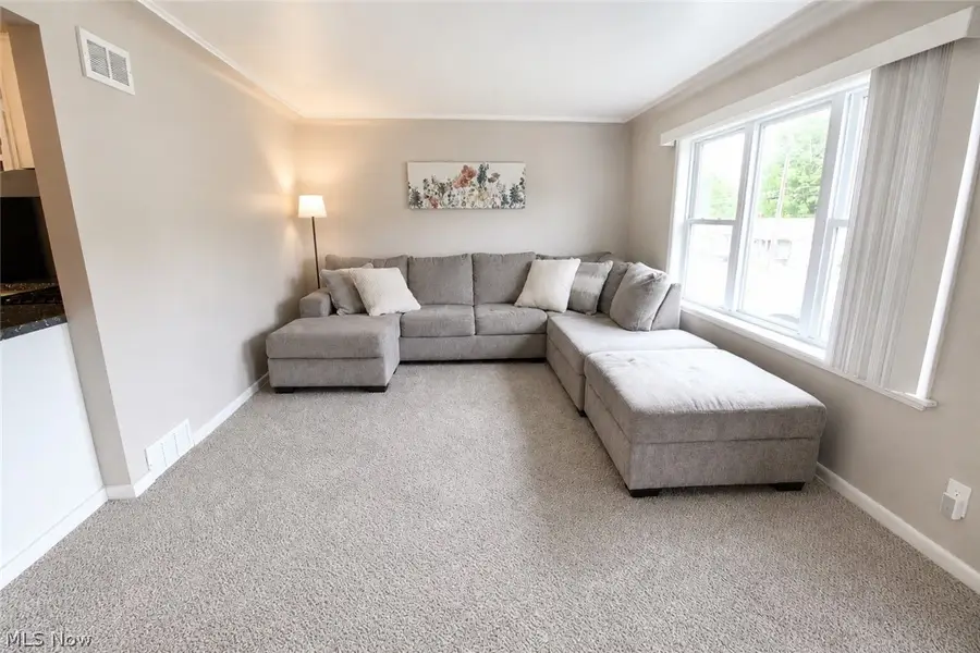 1046 Wilshire Drive, Youngstown, OH 44511 - #2