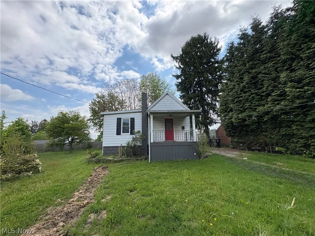 945 Davis Street, Akron, OH 44310 - #1