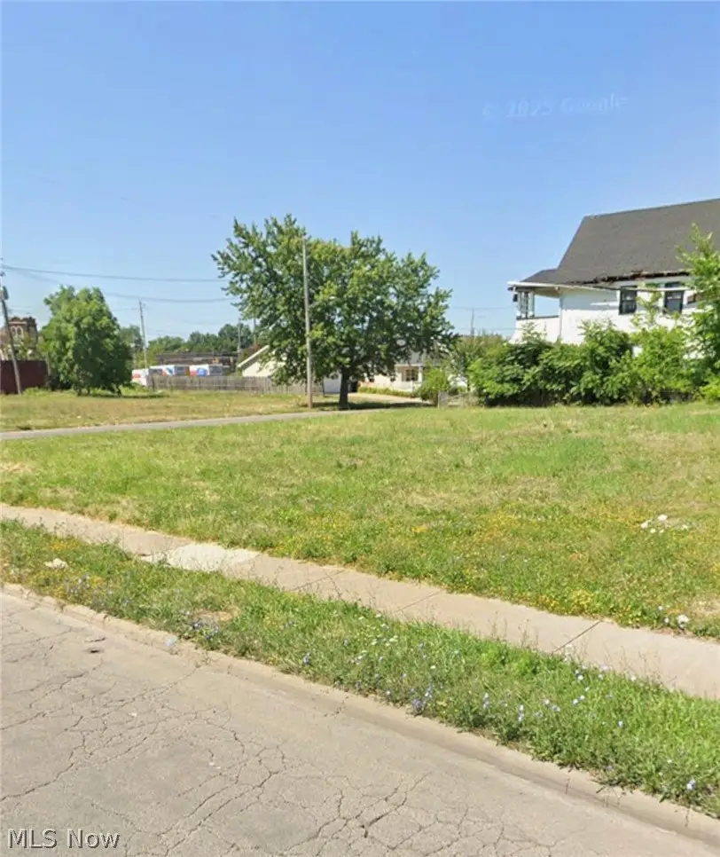 797 E 125th Street, Cleveland, OH 44108 - #3