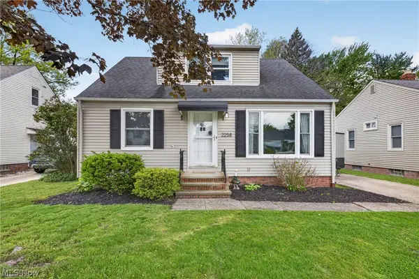 2258 E 290th Street, Wickliffe, OH 44092