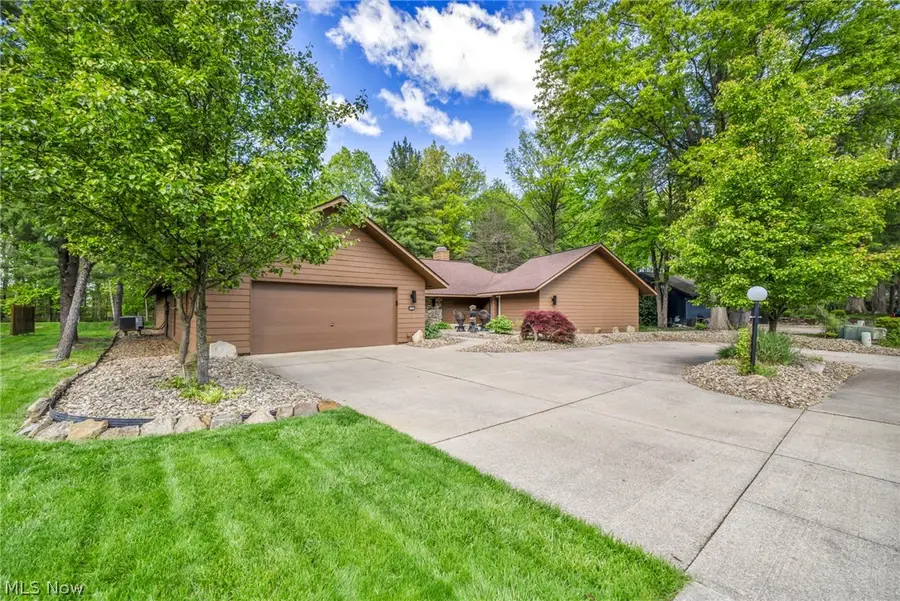 21903 Meadows Edge Lane, Strongsville, OH 44149 - #3