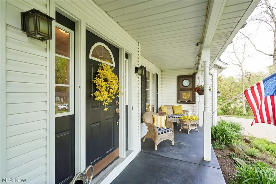 581 Woodhaven Drive, Uniontown, OH 44685 - #3