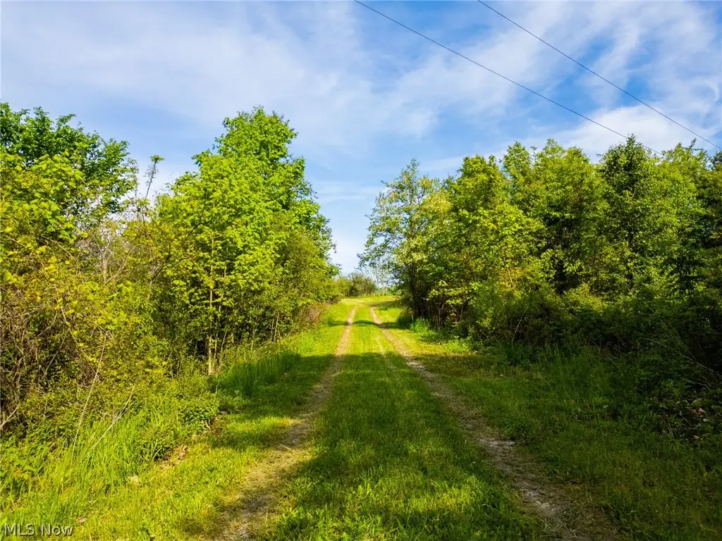 5123 School House Road, Frazeysburg, OH 43822 - #1