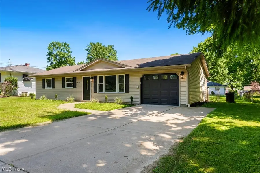 4542 Plumbrook Drive, Canfield, OH 44406 - #3