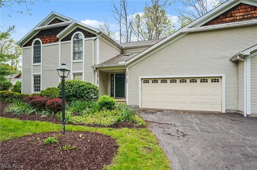 1344 Fox Run Court, Youngstown, OH 44512 - #2