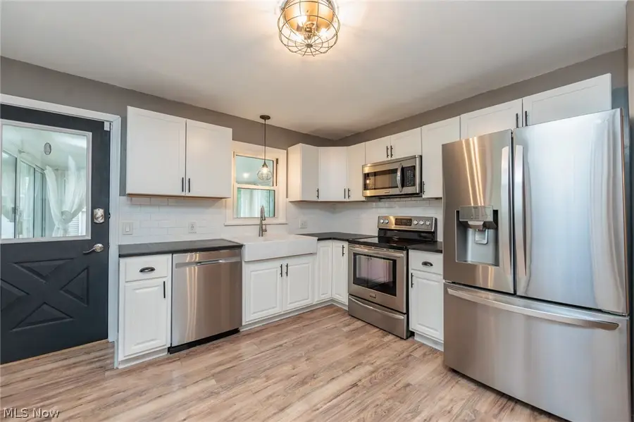 245 Westview Avenue, Wadsworth, OH 44281 - #3