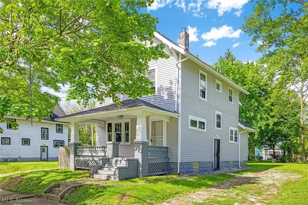 1390 Curtis Street, Akron, OH 44301
