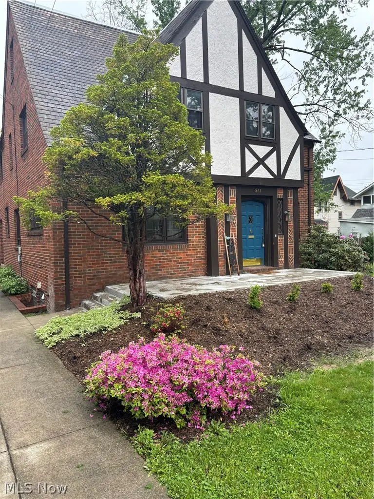931 Amelia Avenue, Akron, OH 44302 - #2