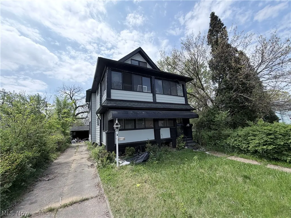 13508 Mann Avenue, East Cleveland, OH 44112 - #1