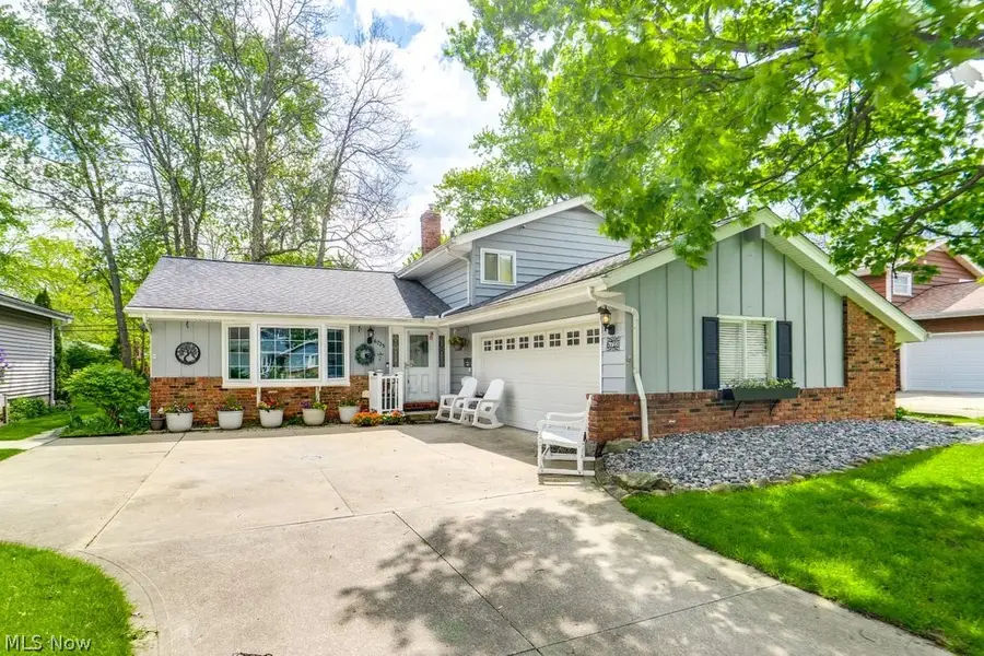 6723 Edgemoor Avenue, Solon, OH 44139 - #2