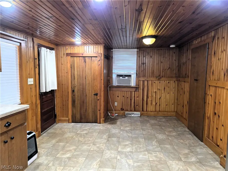 24936 Canal Street, East Rochester, OH 44625 - #3
