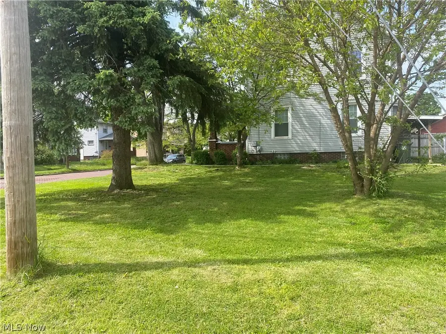 644 Harrison Sw Avenue, Canton, OH 44706 - #3
