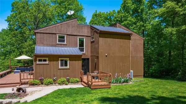 10383 Twin Oaks Drive, Cambridge, OH 43725