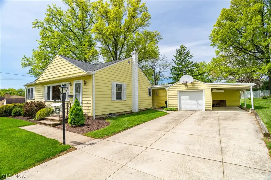 3126 E Edgerton Road, Stow, OH 44224 - #2