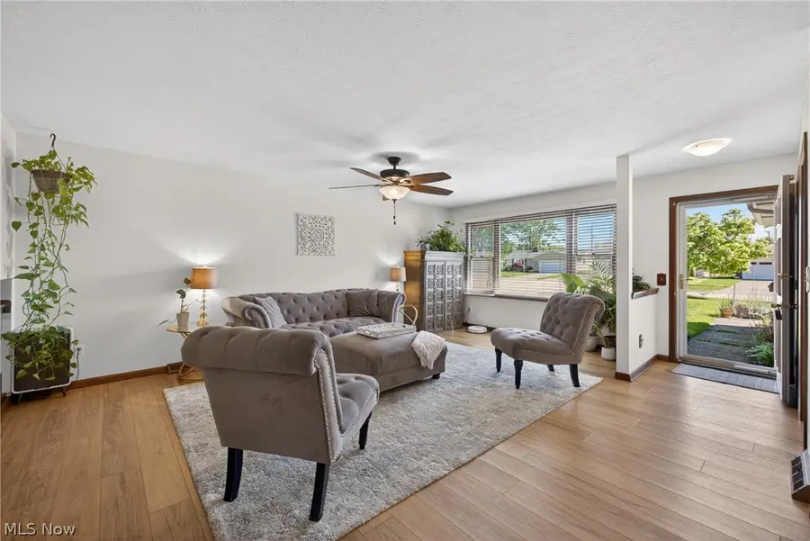 286 E 310th Street, Willowick, OH 44095 - #3