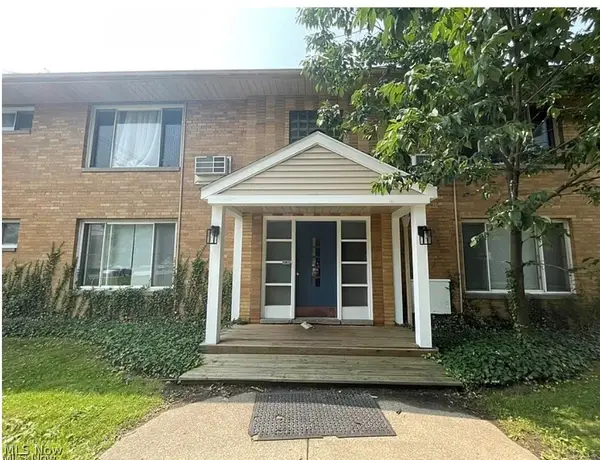 1560 Wagar, Rocky River, OH 44116