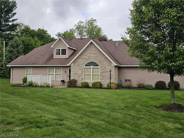 1210 Pebble Chase Ne Circle, Massillon, OH 44646