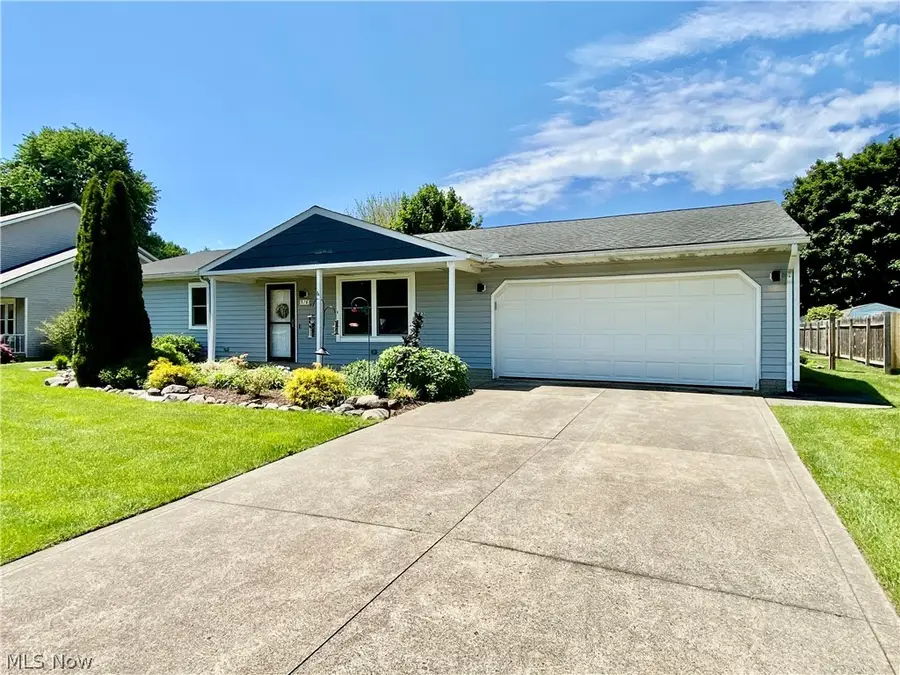578 Fieldstone Drive, Amherst, OH 44001 - #2