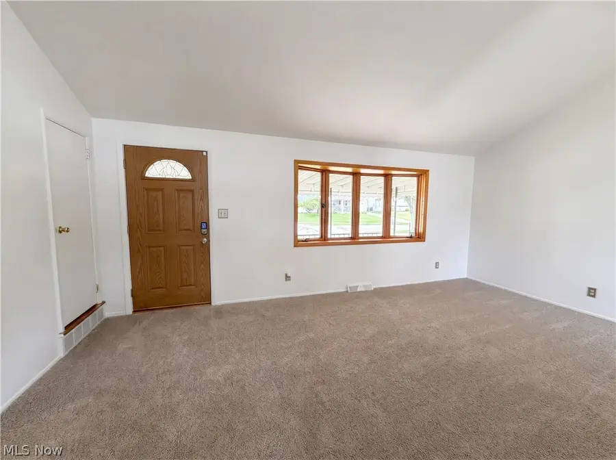 14122 Donald Drive, Brook Park, OH 44142 - #3