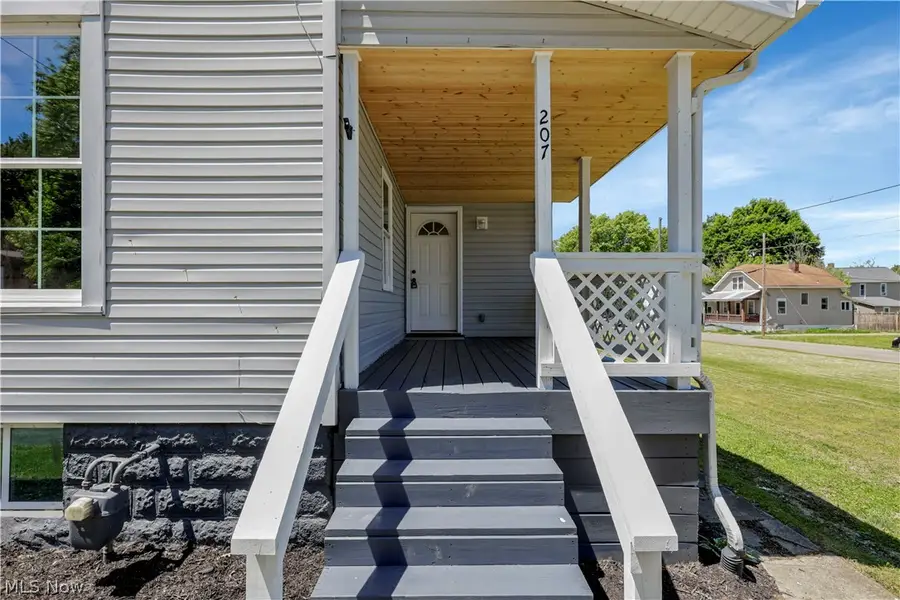 207 Columbia Street, Zanesville, OH 43701 - #3