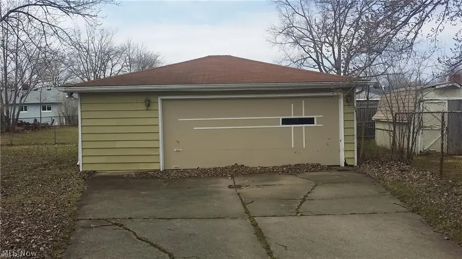 6574 Burton Drive, Brook Park, OH 44142 - #2