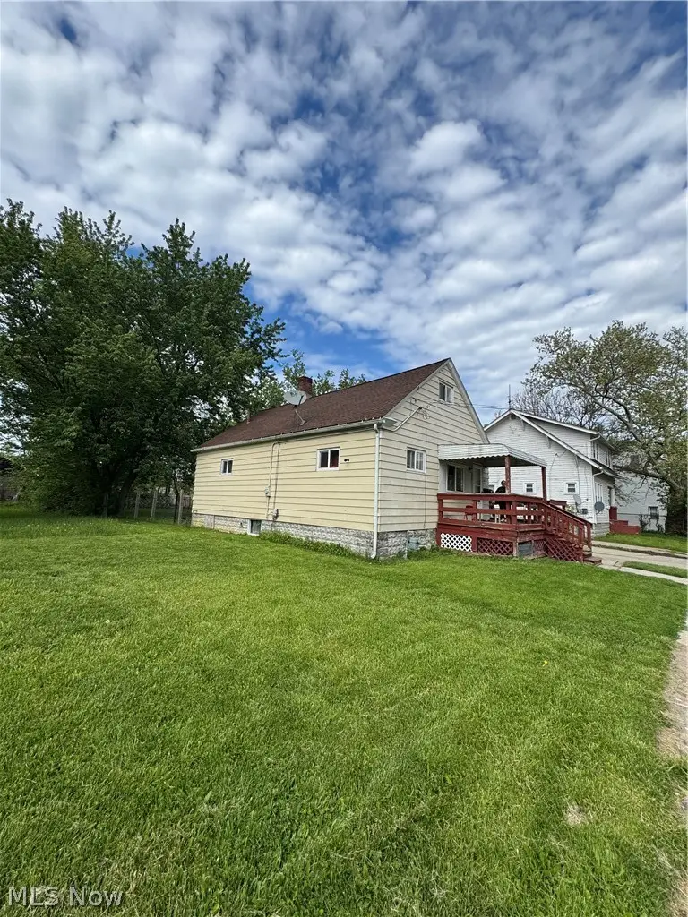 1014 W 18th Street, Lorain, OH 44052 - #2