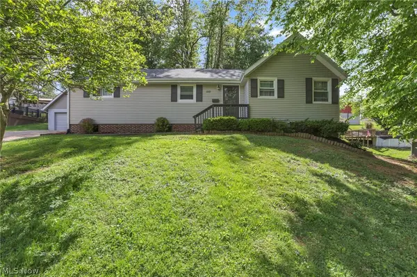 222 Woods Avenue, New Lexington, OH 43764