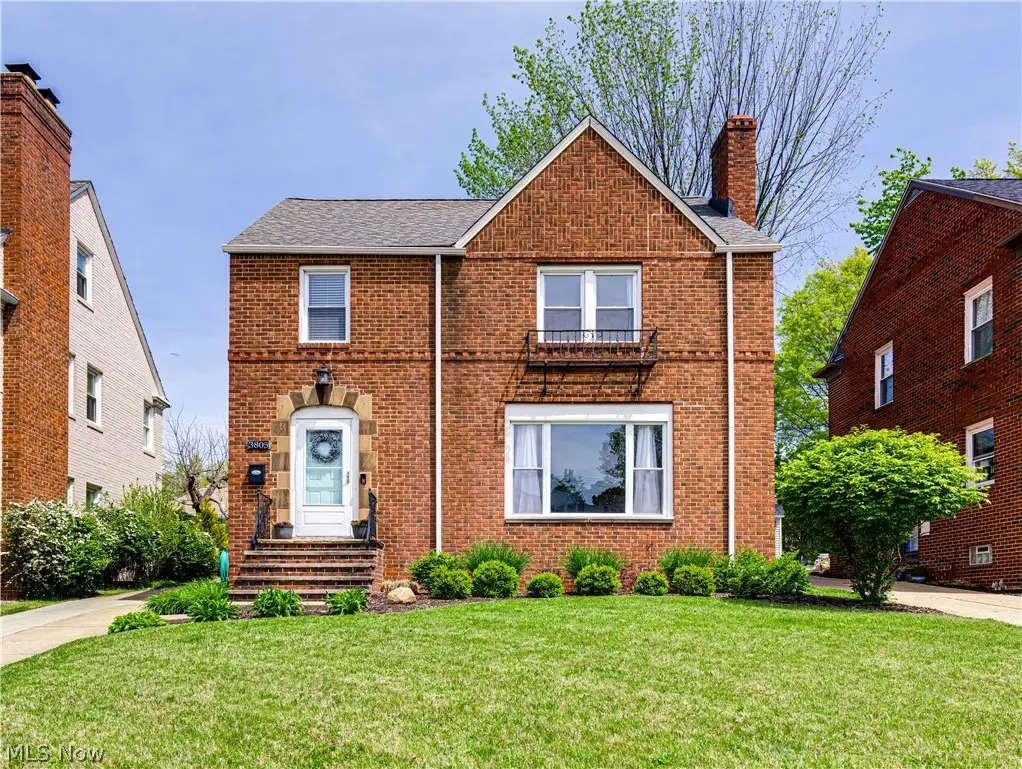 3805 Washington Boulevard, University Heights, OH 44118 - #1