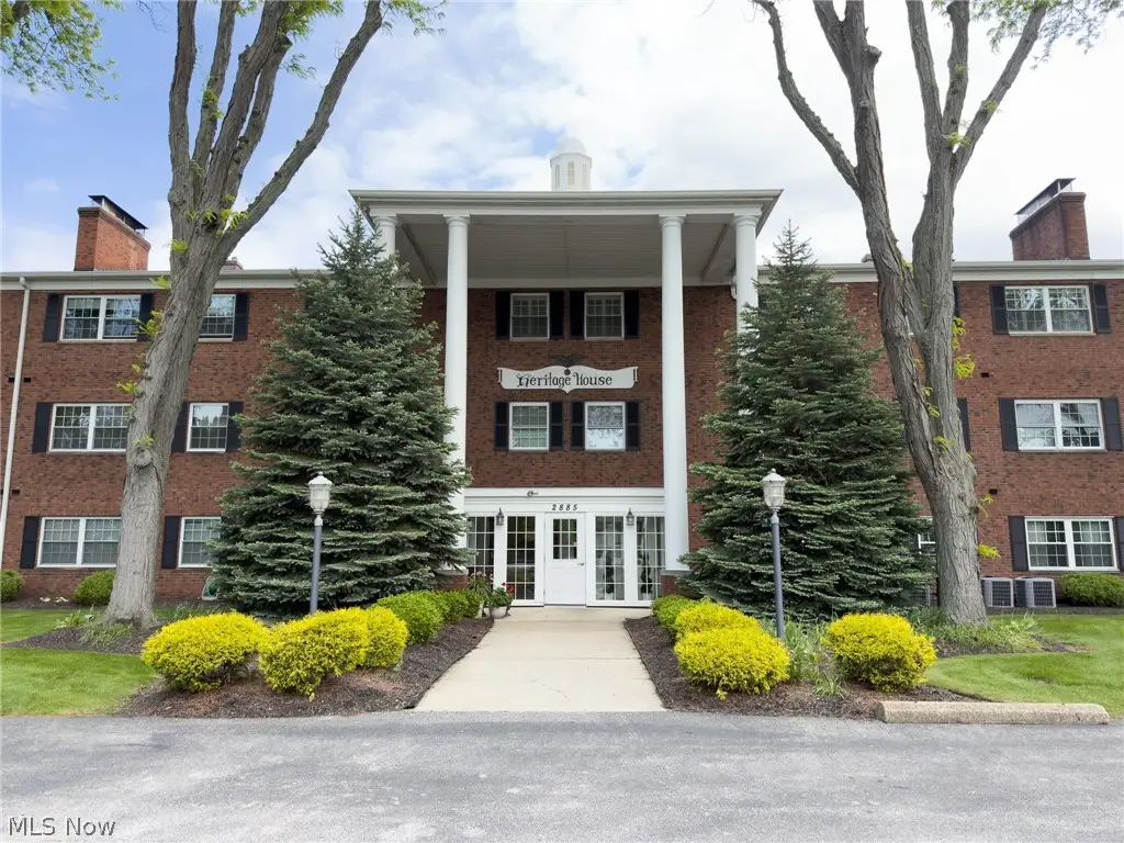 2885 Pease Drive #309, Rocky River, OH 44116 - #1