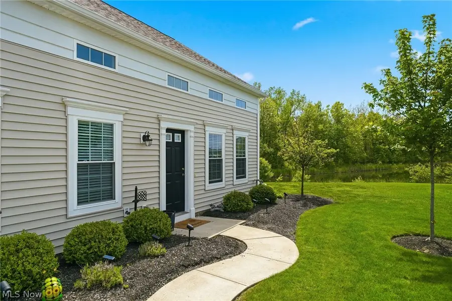 8704 Wakefield Run, North Ridgeville, OH 44039 - #3
