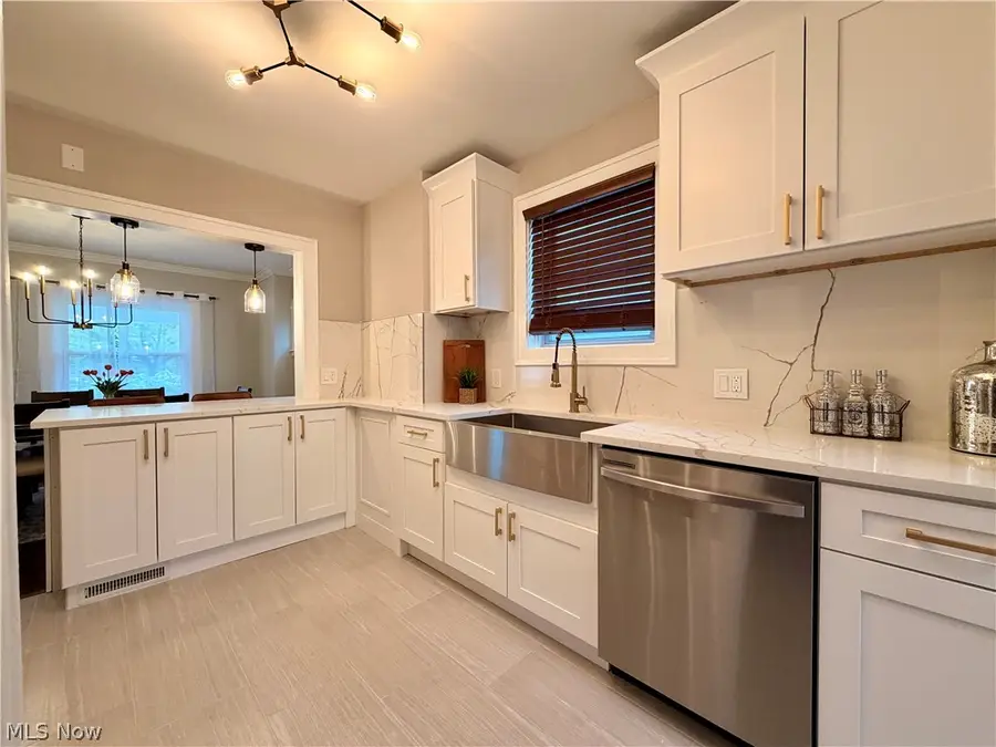 3288 Silsby Road, Cleveland Heights, OH 44118 - #3