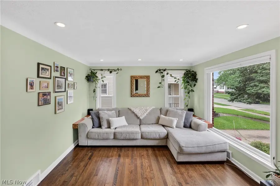 4103 Dawnshire Drive, Parma, OH 44134 - #3