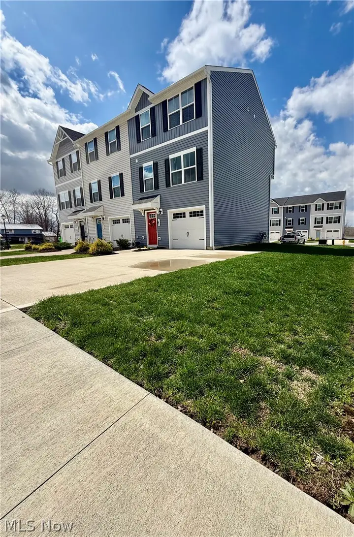 114 Slate Ridge Drive #9, Barberton, OH 44203 - #2