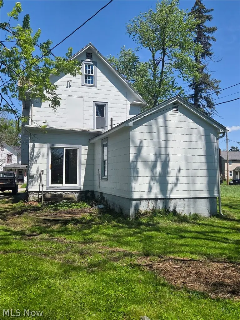 324 11th Street, Elyria, OH 44035 - #2