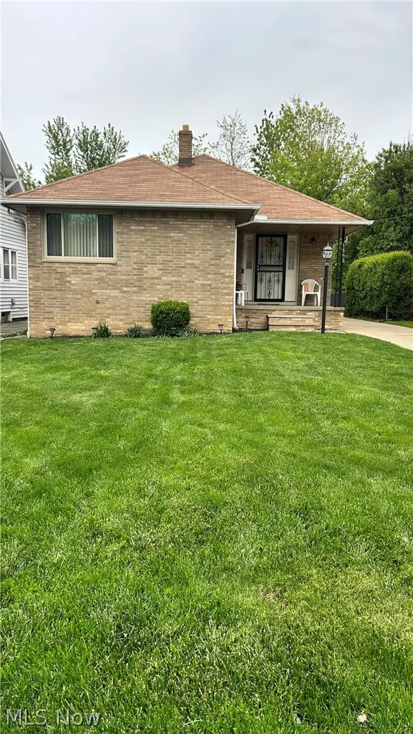 1563 E 196th Street, Euclid, OH 44117