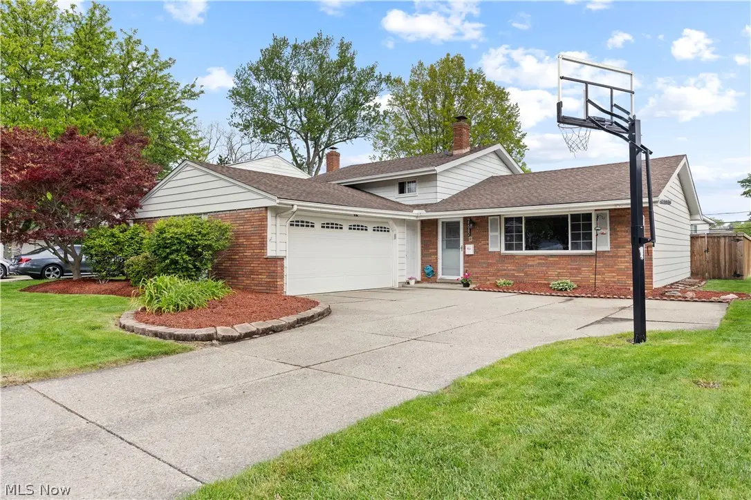 25082 Randall Drive, North Olmsted, OH 44070 - #1