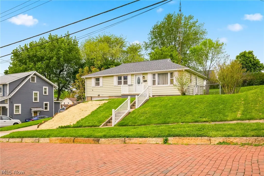 222 State Ne Avenue, Massillon, OH 44646 - #1
