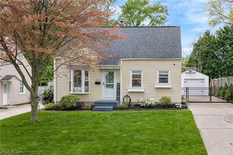 2536 23rd Street, Cuyahoga Falls, OH 44223 - #2