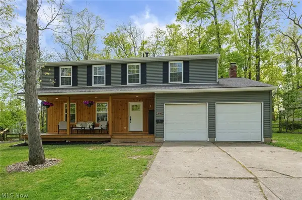 850 Deepwood Drive, Medina, OH 44256