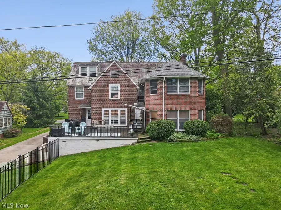 705 Overlook Drive, Alliance, OH 44601 - #2